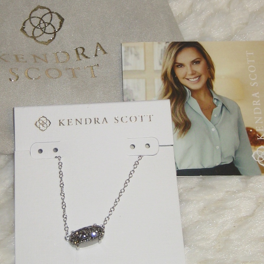 BNWT Kendra Scott Platinum Drusy Silver Necklace